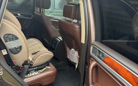 Volkswagen Touareg III, 2011 год, 1 850 000 рублей, 10 фотография