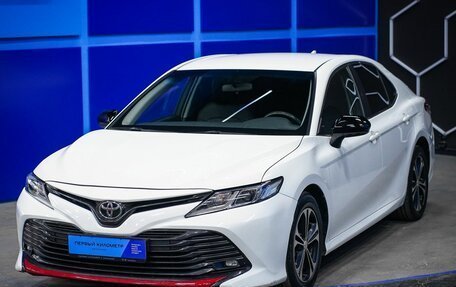Toyota Camry, 2019 год, 2 290 000 рублей, 2 фотография