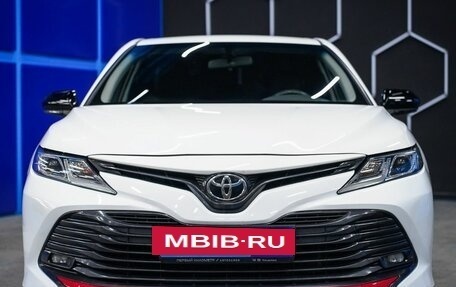 Toyota Camry, 2019 год, 2 290 000 рублей, 4 фотография