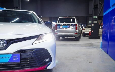 Toyota Camry, 2019 год, 2 290 000 рублей, 23 фотография