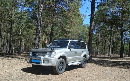 Toyota Land Cruiser Prado 90 рестайлинг, 2001 год, 1 750 000 рублей, 1 фотография