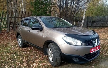 Nissan Qashqai, 2011 год, 900 000 рублей, 1 фотография
