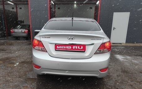 Hyundai Solaris II рестайлинг, 2011 год, 875 000 рублей, 3 фотография