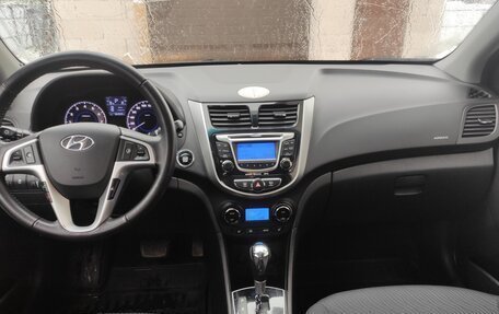 Hyundai Solaris II рестайлинг, 2011 год, 875 000 рублей, 11 фотография