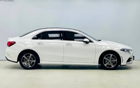 Mercedes-Benz A-Класс, 2022 год, 2 100 000 рублей, 4 фотография