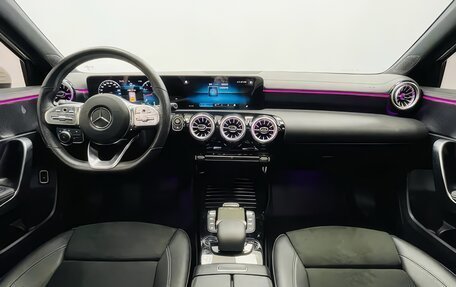 Mercedes-Benz A-Класс, 2022 год, 2 100 000 рублей, 9 фотография