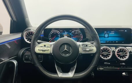 Mercedes-Benz A-Класс, 2022 год, 2 100 000 рублей, 10 фотография