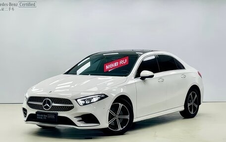 Mercedes-Benz A-Класс, 2022 год, 2 100 000 рублей, 2 фотография