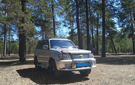 Toyota Land Cruiser Prado 90 рестайлинг, 2001 год, 1 750 000 рублей, 2 фотография