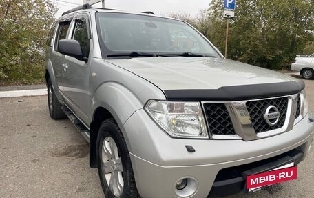 Nissan Pathfinder, 2006 год, 1 050 000 рублей, 2 фотография