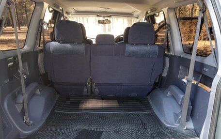 Toyota Land Cruiser Prado 90 рестайлинг, 2001 год, 1 750 000 рублей, 26 фотография