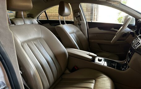 Mercedes-Benz CLS, 2012 год, 2 130 000 рублей, 14 фотография