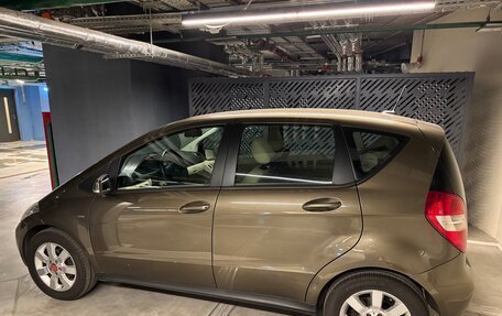 Mercedes-Benz A-Класс, 2012 год, 820 000 рублей, 2 фотография