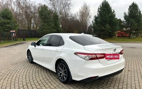 Toyota Camry, 2021 год, 3 500 000 рублей, 5 фотография