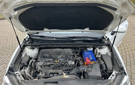 Toyota Camry, 2021 год, 3 500 000 рублей, 10 фотография