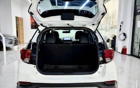 Toyota Yaris XP150 рестайлинг, 2022 год, 1 392 000 рублей, 21 фотография