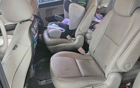 KIA Carnival III, 2019 год, 2 950 000 рублей, 10 фотография