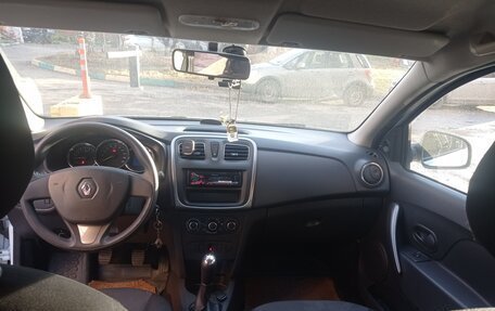 Renault Logan II, 2016 год, 690 000 рублей, 6 фотография