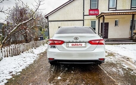 Toyota Camry, 2021 год, 3 400 000 рублей, 2 фотография