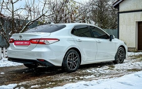 Toyota Camry, 2021 год, 3 400 000 рублей, 5 фотография