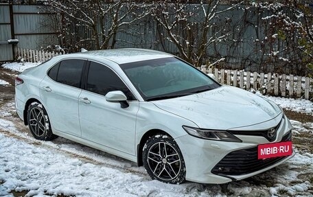Toyota Camry, 2021 год, 3 400 000 рублей, 6 фотография