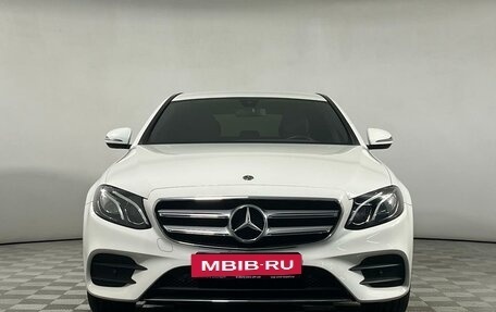 Mercedes-Benz E-Класс, 2019 год, 4 049 000 рублей, 2 фотография