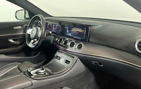 Mercedes-Benz E-Класс, 2019 год, 4 049 000 рублей, 22 фотография