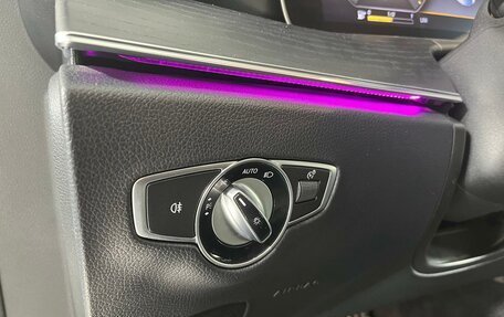 Mercedes-Benz E-Класс, 2019 год, 4 049 000 рублей, 28 фотография