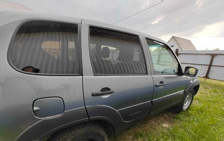 Chevrolet Niva I рестайлинг, 2018 год, 650 000 рублей, 6 фотография