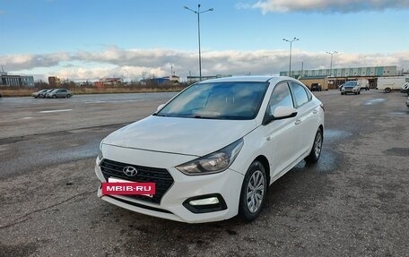 Hyundai Solaris II рестайлинг, 2017 год, 630 000 рублей, 2 фотография