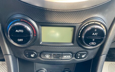 Hyundai Solaris II рестайлинг, 2011 год, 799 000 рублей, 23 фотография