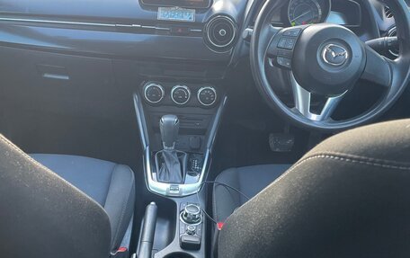 Mazda Demio IV, 2015 год, 1 190 000 рублей, 7 фотография