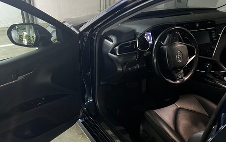 Toyota Camry, 2020 год, 2 950 000 рублей, 8 фотография