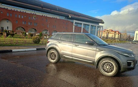Land Rover Range Rover Evoque I, 2017 год, 2 350 000 рублей, 4 фотография
