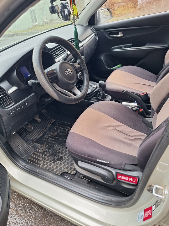 KIA Rio IV, 2017 год, 1 050 000 рублей, 6 фотография