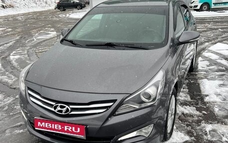 Hyundai Solaris II рестайлинг, 2016 год, 1 050 000 рублей, 1 фотография
