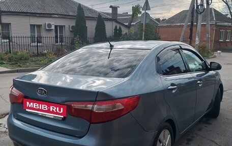 KIA Rio III рестайлинг, 2011 год, 730 000 рублей, 3 фотография