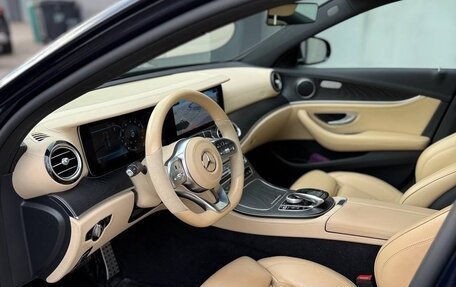 Mercedes-Benz E-Класс, 2019 год, 4 100 000 рублей, 6 фотография