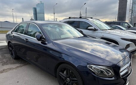 Mercedes-Benz E-Класс, 2019 год, 4 100 000 рублей, 9 фотография