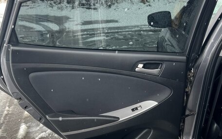 Hyundai Solaris II рестайлинг, 2016 год, 1 050 000 рублей, 8 фотография