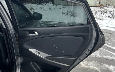 Hyundai Solaris II рестайлинг, 2016 год, 1 050 000 рублей, 11 фотография