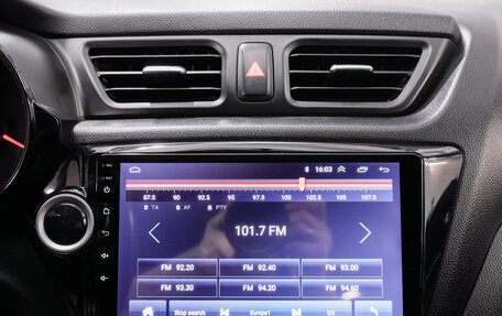 KIA Rio III рестайлинг, 2015 год, 899 000 рублей, 19 фотография