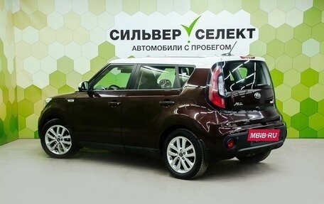 KIA Soul II рестайлинг, 2017 год, 1 600 000 рублей, 6 фотография