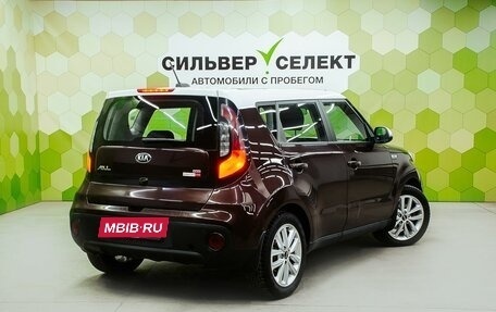 KIA Soul II рестайлинг, 2017 год, 1 600 000 рублей, 2 фотография