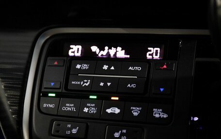 Honda Stepwgn IV, 2016 год, 2 000 000 рублей, 17 фотография