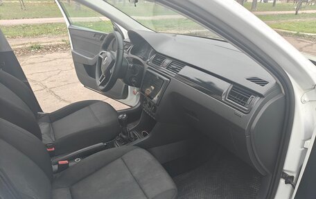 Skoda Rapid I, 2016 год, 850 000 рублей, 13 фотография