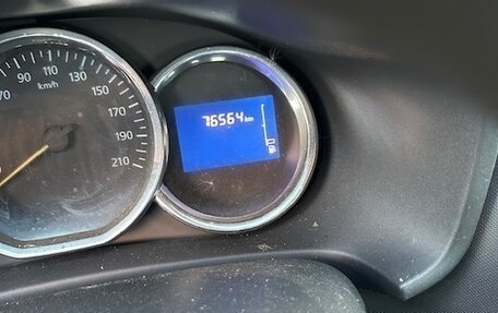 Renault Logan II, 2017 год, 820 000 рублей, 6 фотография