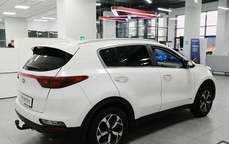 KIA Sportage IV рестайлинг, 2018 год, 2 360 000 рублей, 3 фотография