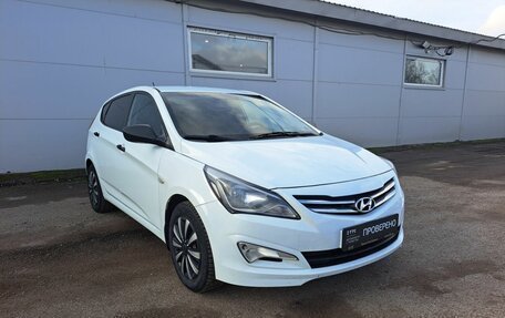 Hyundai Solaris II рестайлинг, 2016 год, 649 000 рублей, 3 фотография