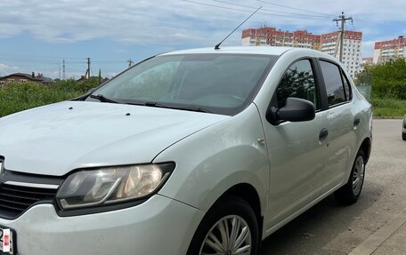 Renault Logan II, 2018 год, 450 000 рублей, 1 фотография